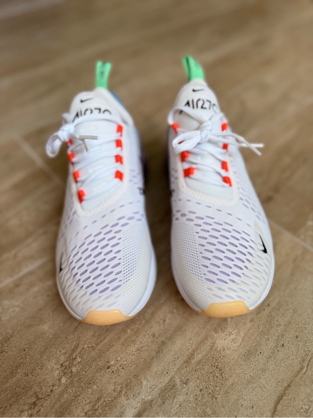 New Women’s Nike Air Max 270 - Picture 3 of 7